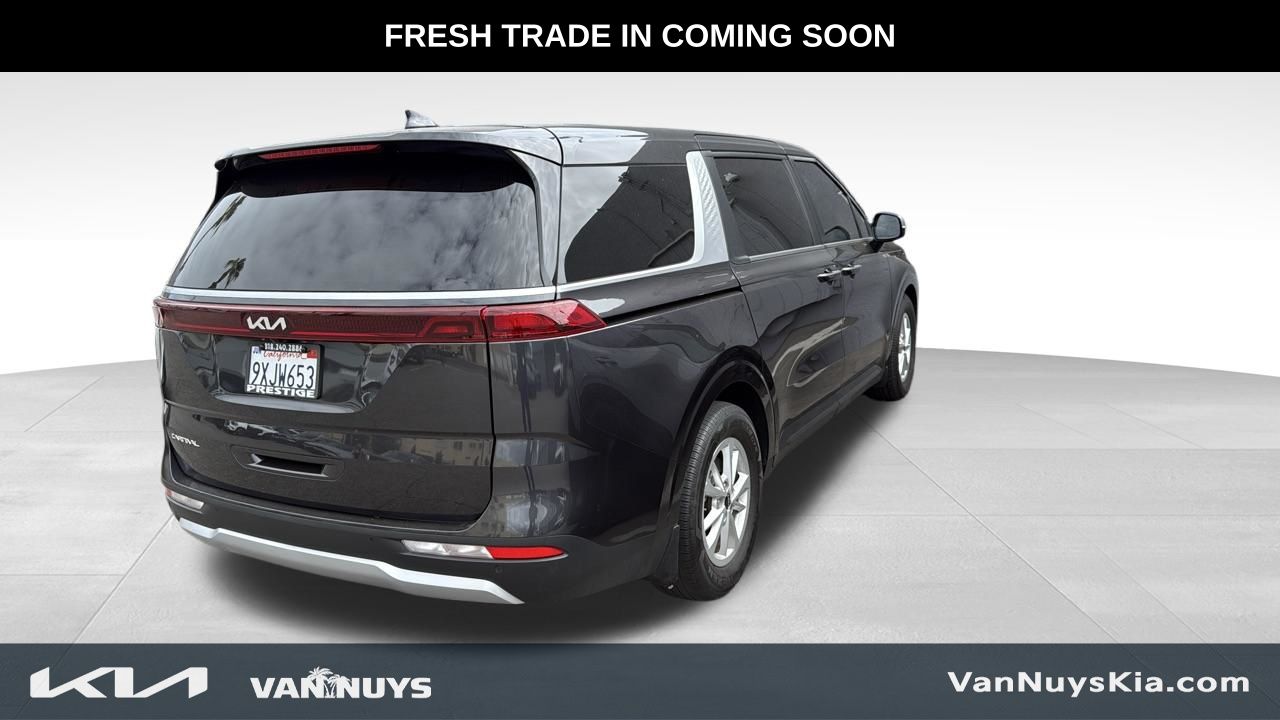 2024 Kia Carnival LX photo 2