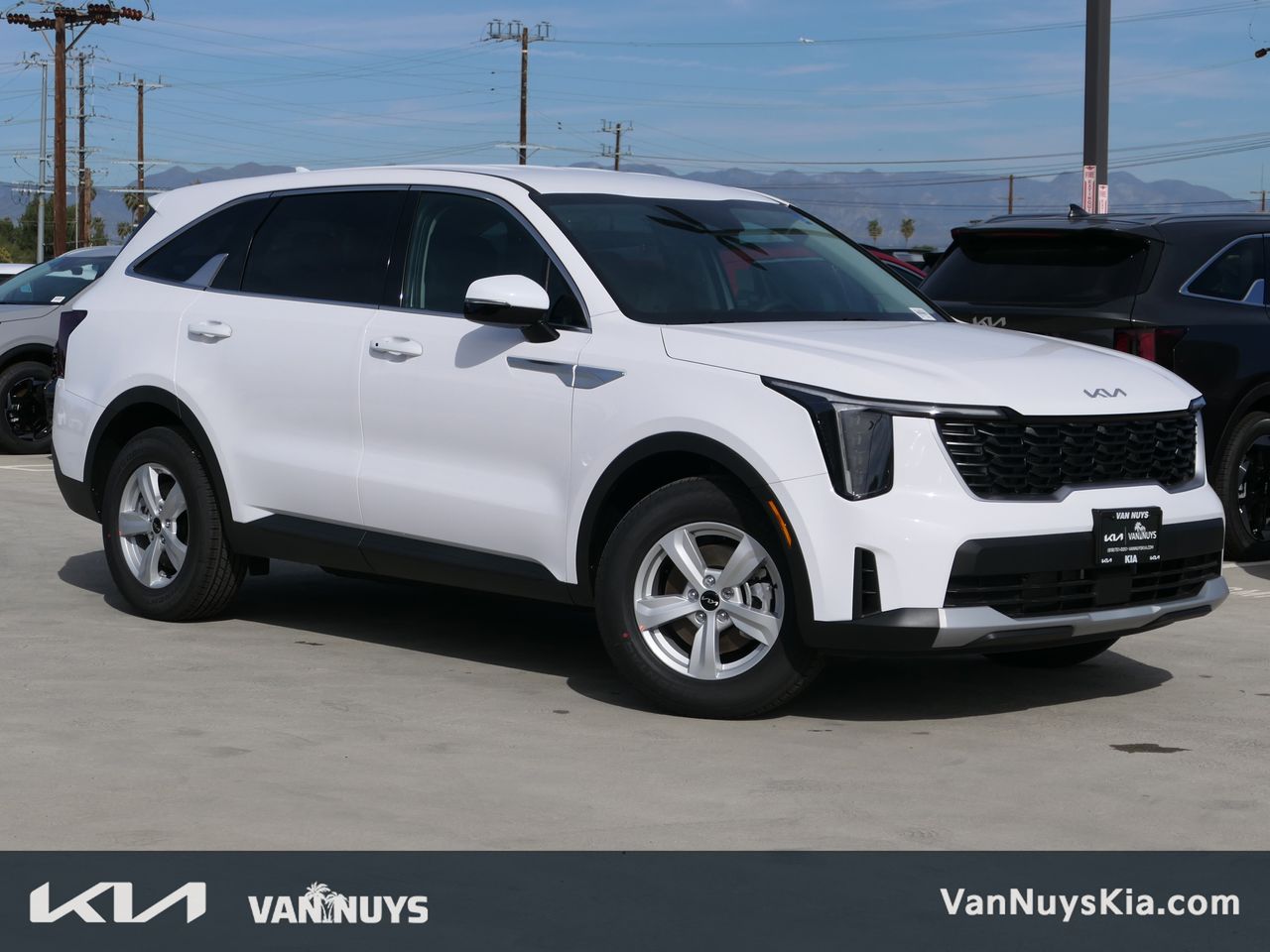 2026 Kia Sorento LX AT's photo