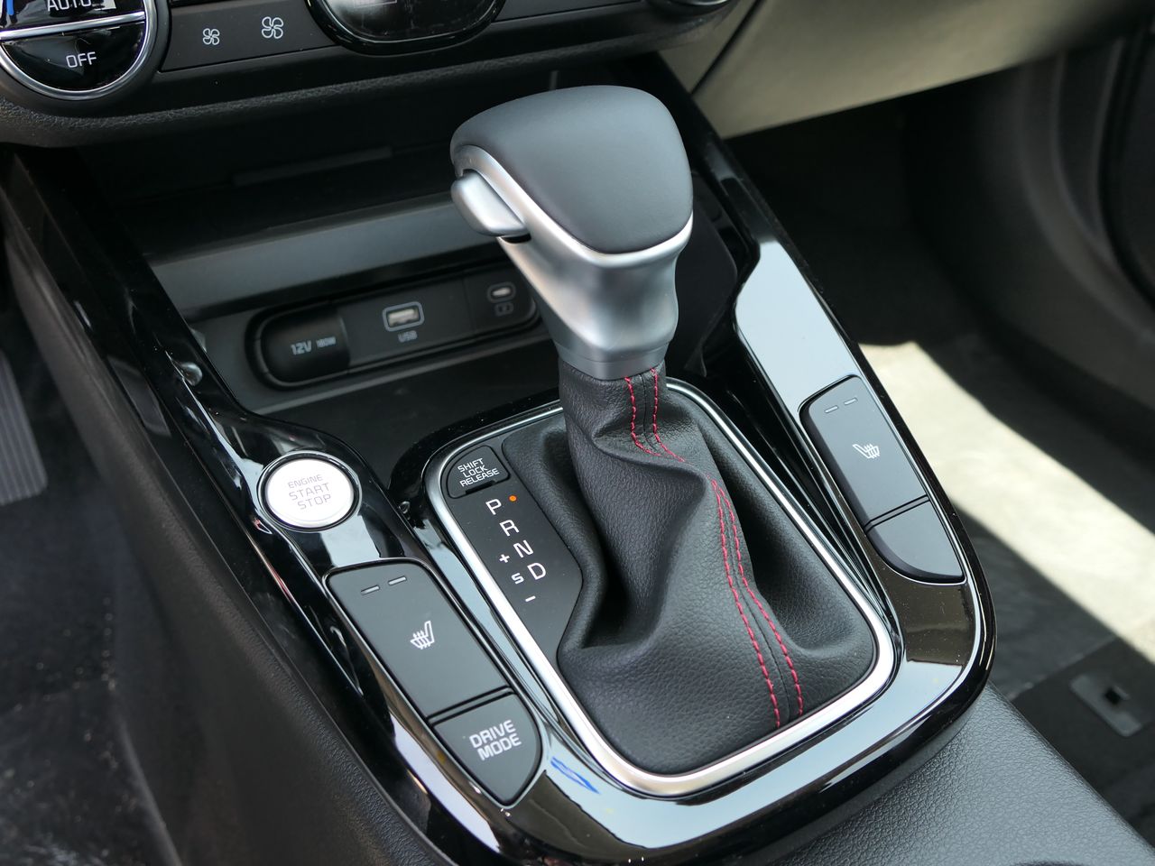 2025 Kia Soul GT-Line - Photo 19