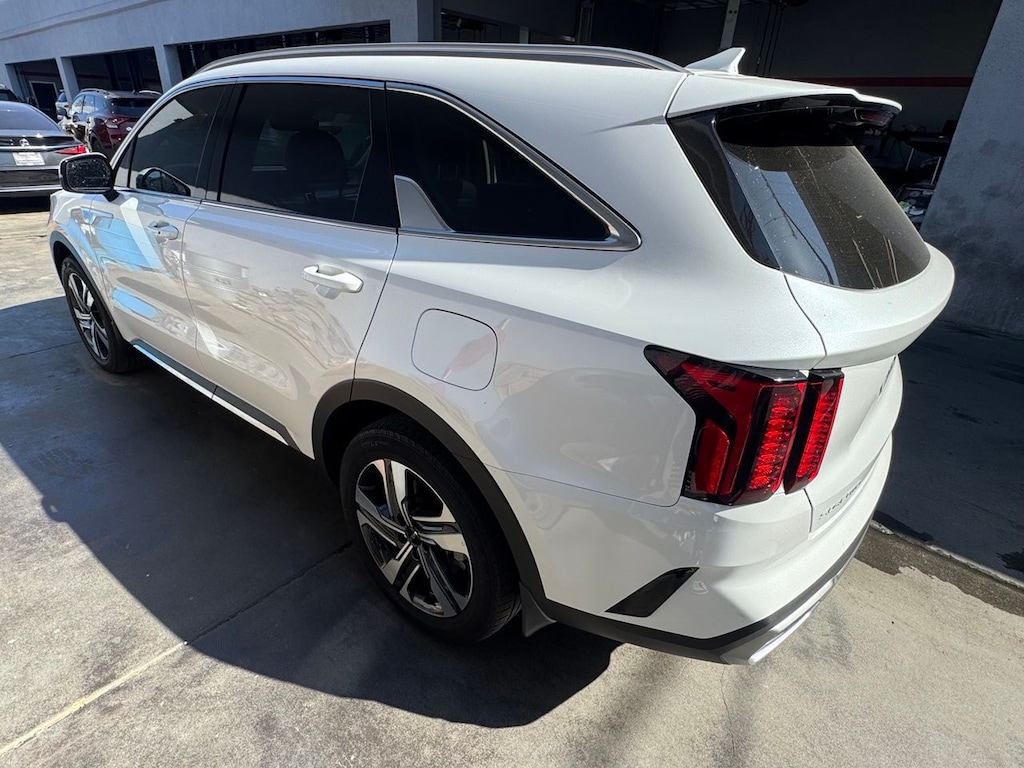 Used 2023 Kia Sorento Hybrid EX SUV