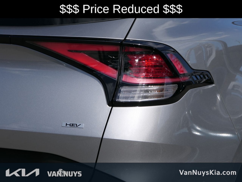 Used 2025 Kia Sportage Hybrid LX SUV