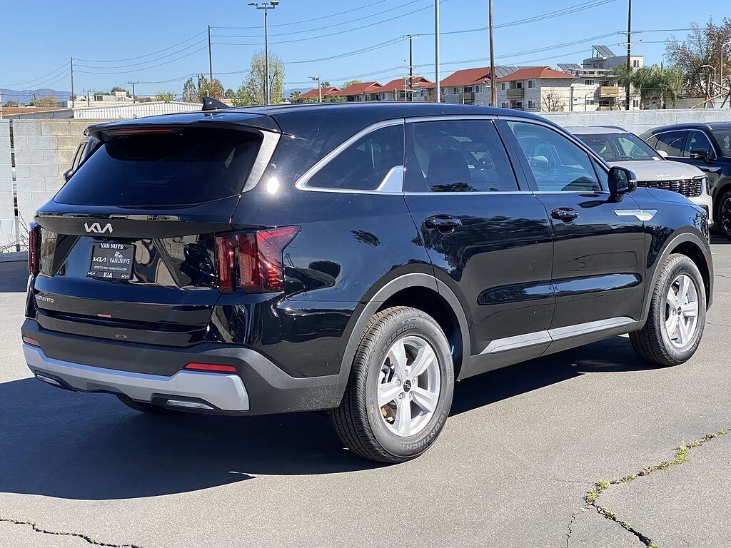 New 2026 Kia Sorento LX SUV