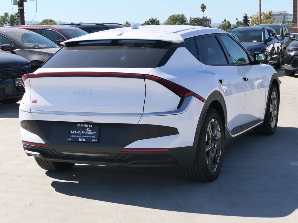 New 2025 Kia EV6 Light SUV