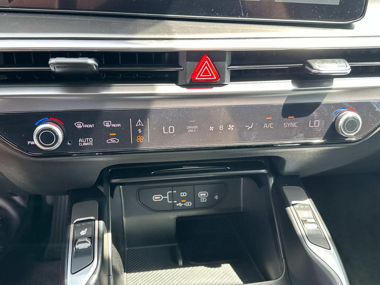 2025 Kia Sorento EX Hybrid - Photo 21