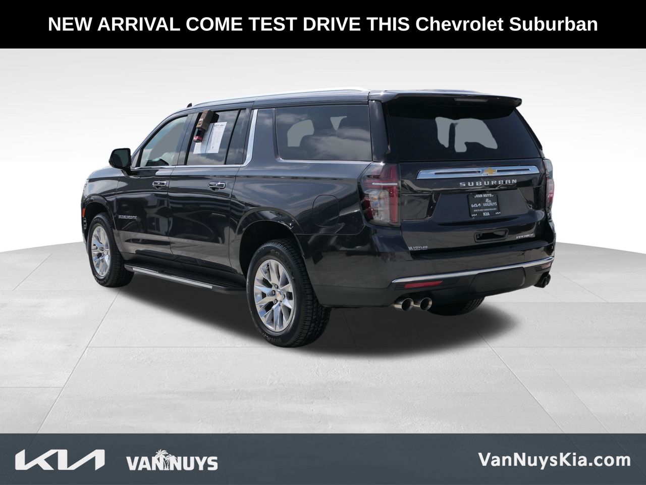 2024 Chevrolet Suburban Premier photo 4