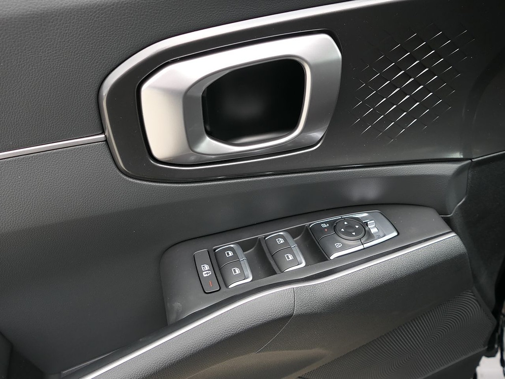 2026 Kia Sorento S - Photo 12
