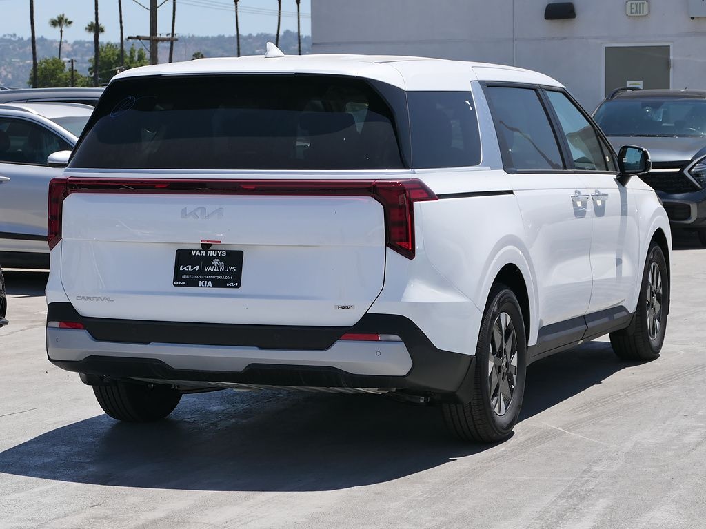 New 2026 Kia Carnival Hybrid LXS Minivan/Van