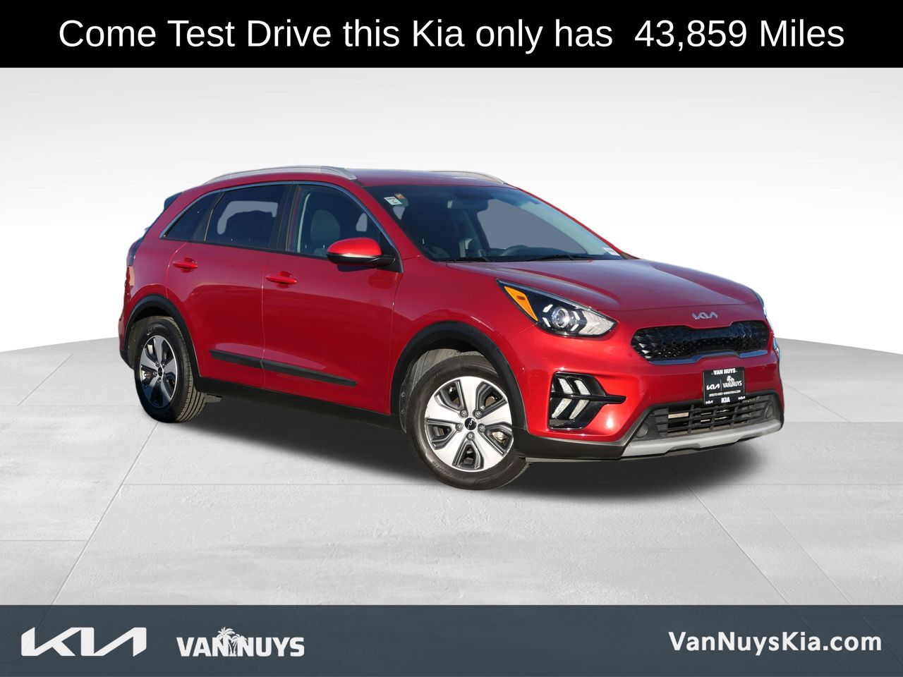 2022 Kia Niro LX's photo