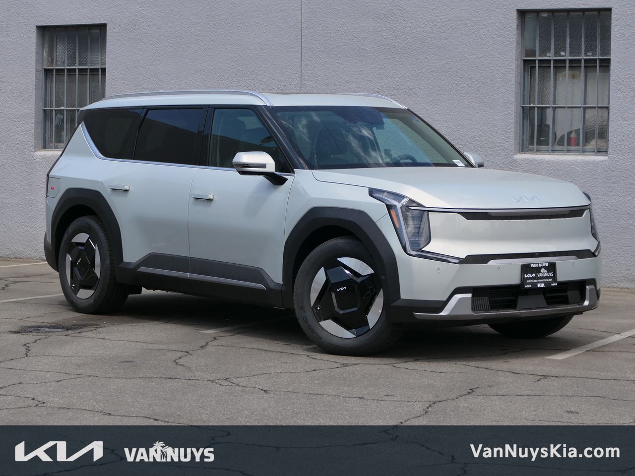 2026 Kia EV9 Wind's photo