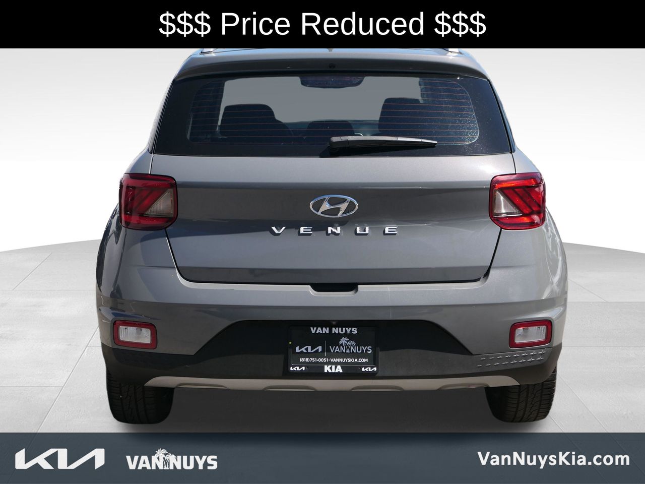 2023 Hyundai Venue SEL photo 4