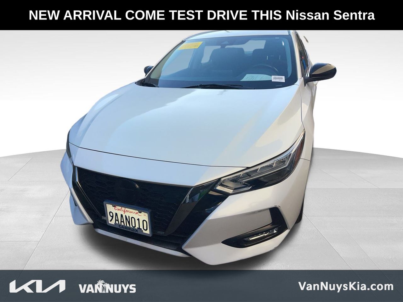 2022 Nissan Sentra SR's photo