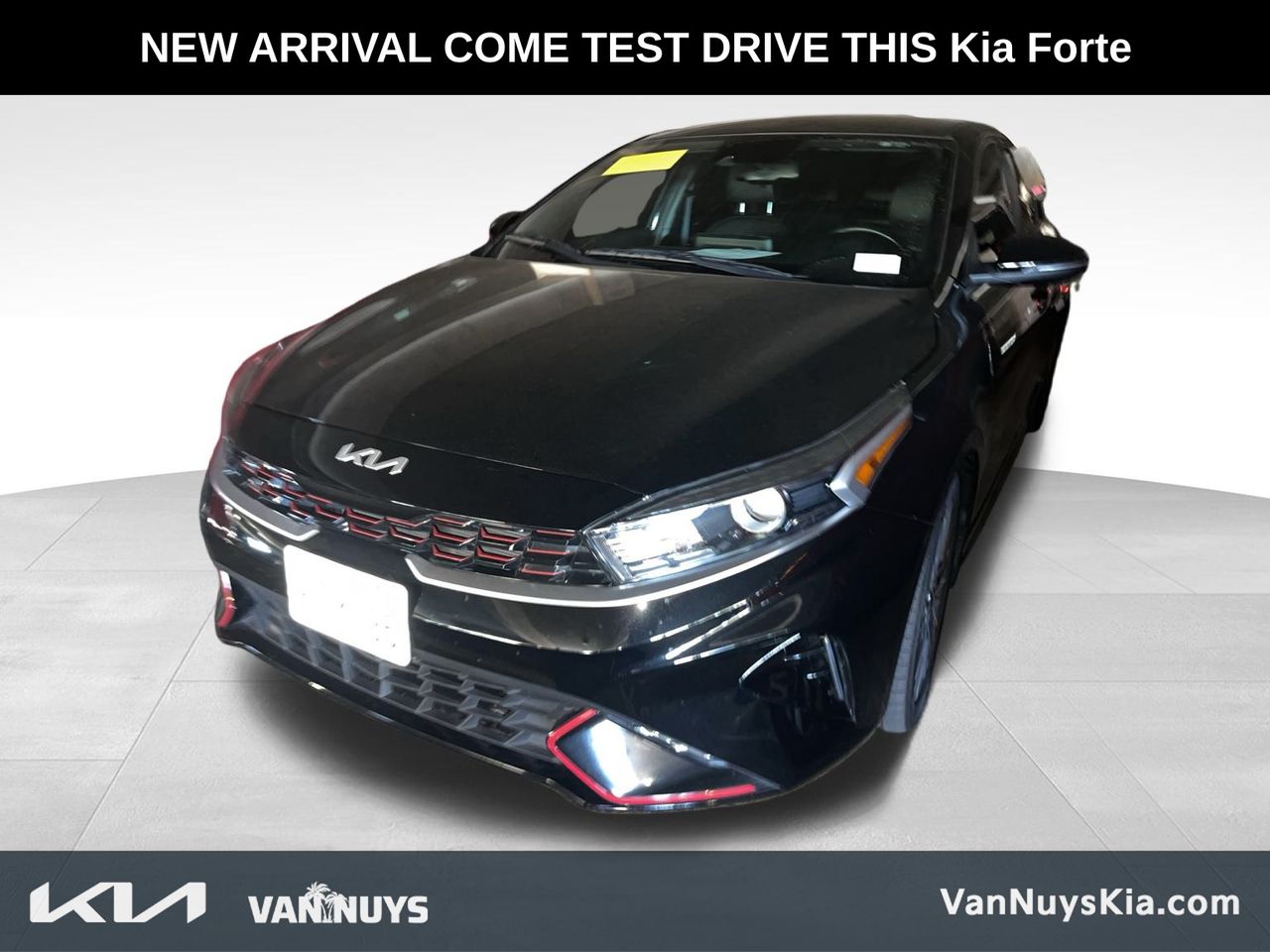 2023 Kia Forte GT-Line photo 2