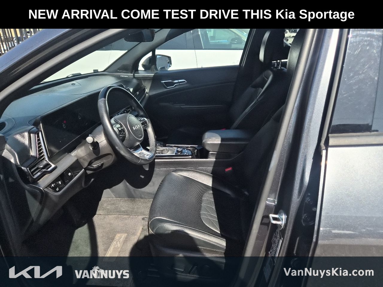 2023 Kia Sportage X-Line photo 3