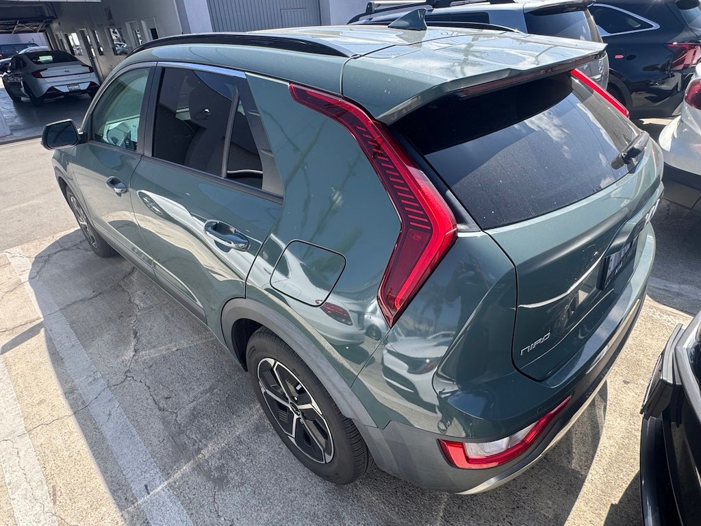 Used 2023 Kia Niro Plug-In Hybrid EX SUV