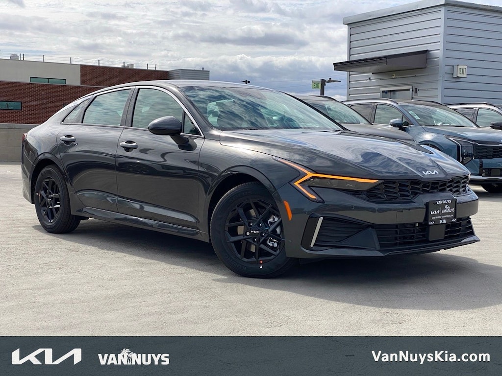 New 2026 Kia K5 LXS FWD Sedan