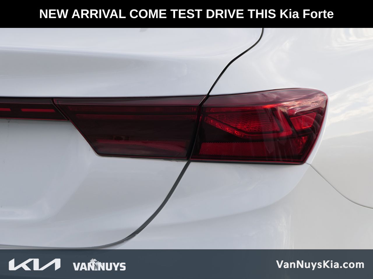 2023 Kia Forte LXS photo 4