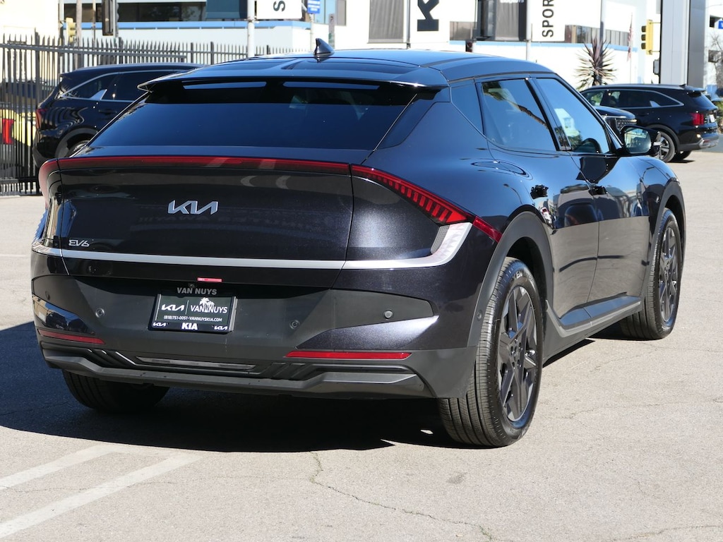 New 2025 Kia EV6 Light SUV