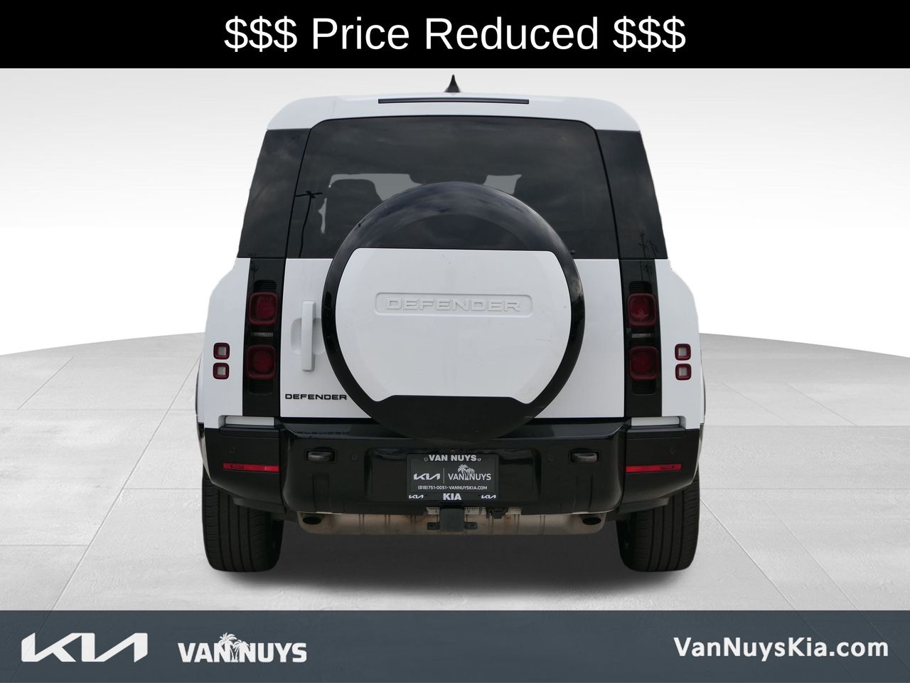 2024 Land Rover Defender 130 X-Dynamic SE photo 4