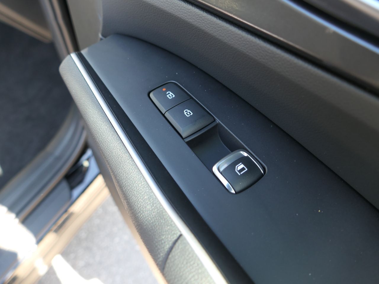 2026 Kia Sorento EX - Photo 23