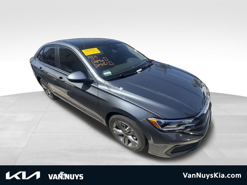 Used 2023 Volkswagen Jetta 1.5T SE Sedan