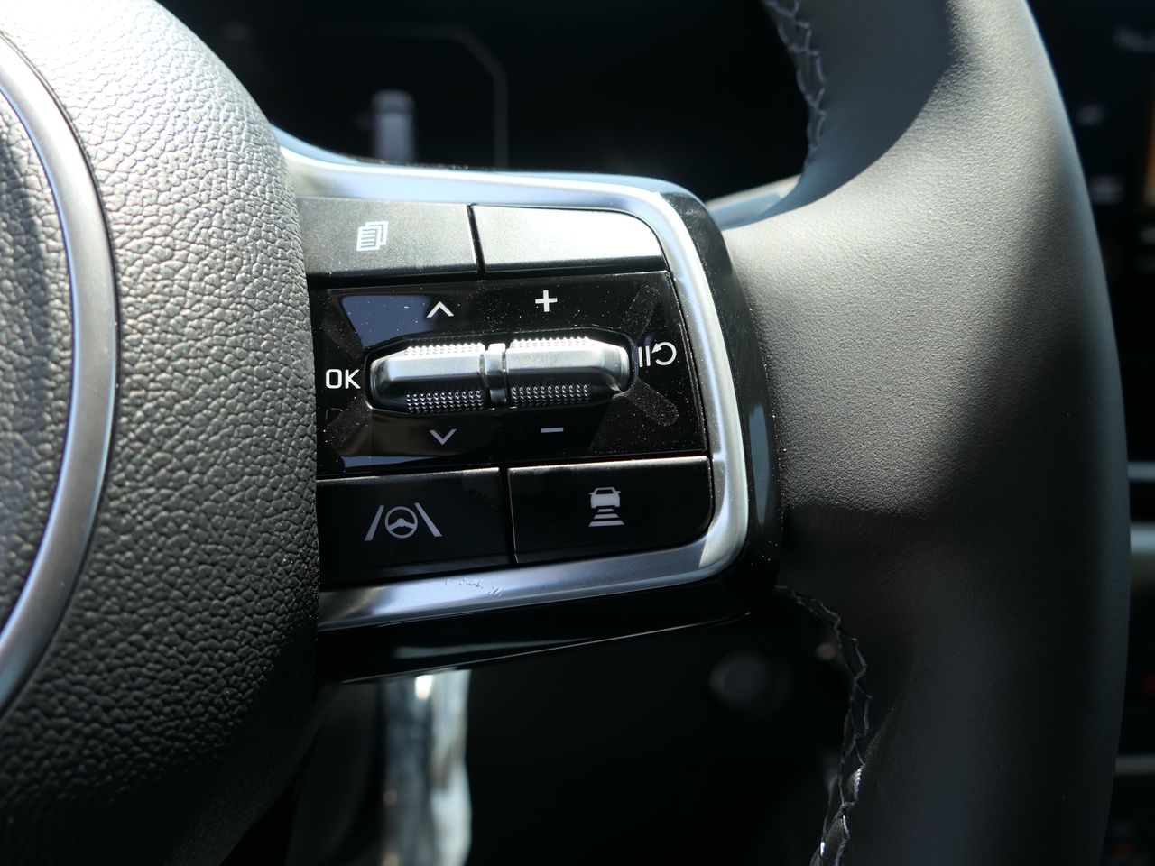 2026 Kia Carnival SX Prestige - Photo 14