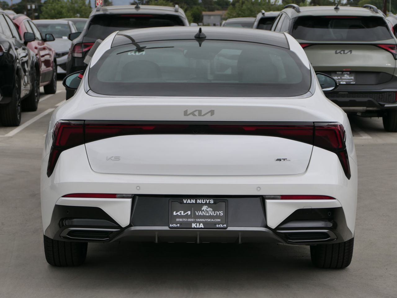2025 Kia K5 GT-Line photo 3