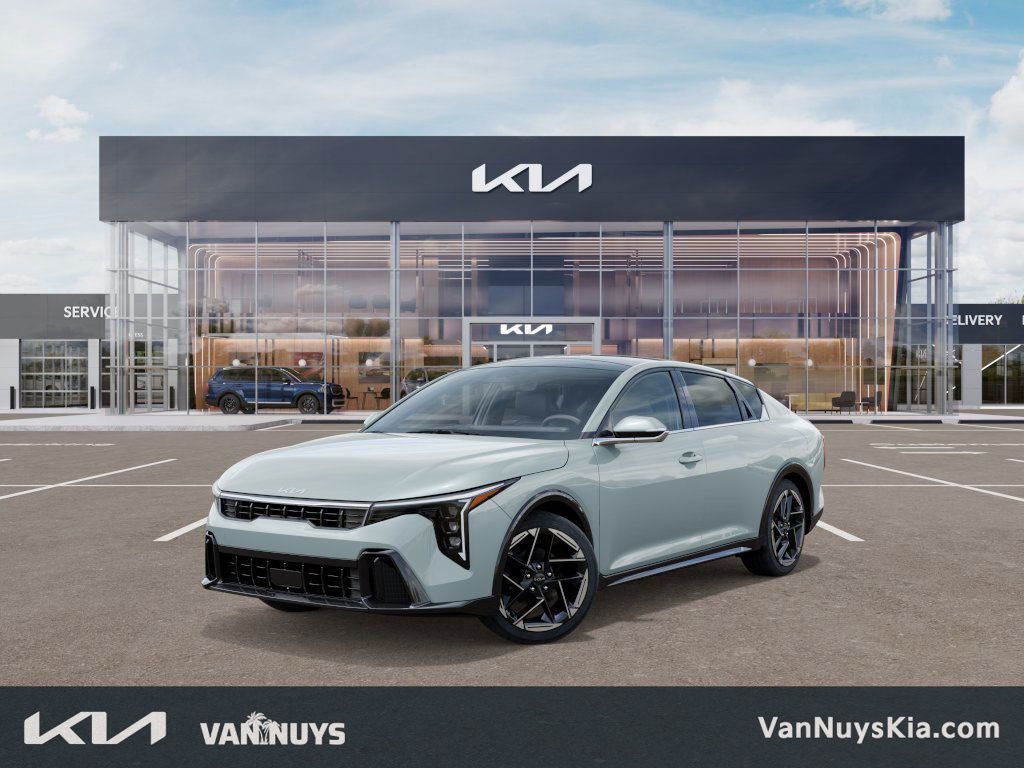 2025 Kia K4 GT-Line's photo