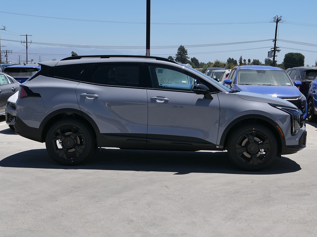 New 2026 Kia Sportage Hybrid X-Line