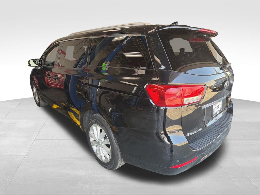 Used 2018 Kia Sedona EX Van Passenger Van