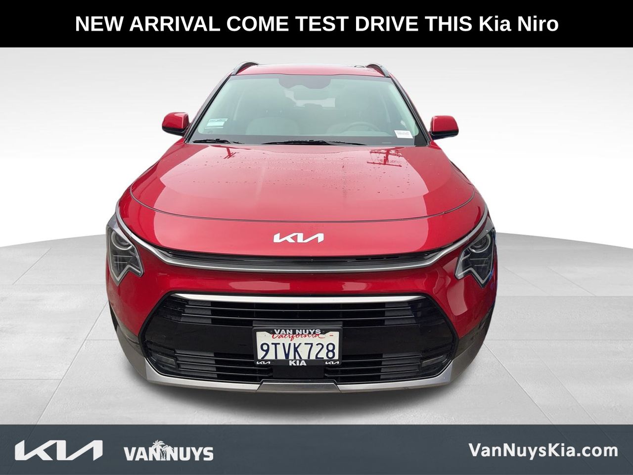 2025 Kia Niro EX Touring's photo