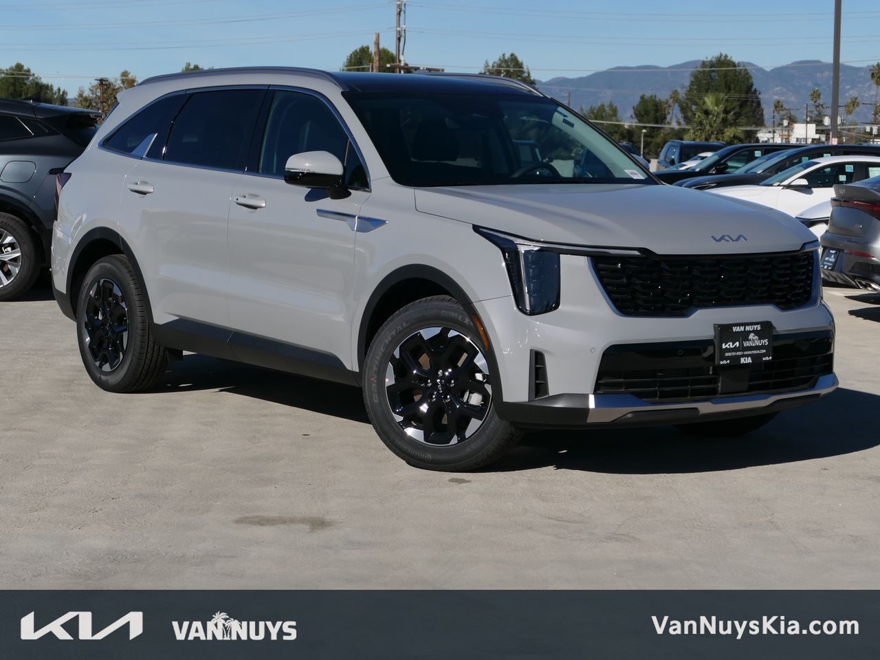 2026 Kia Sorento S's photo