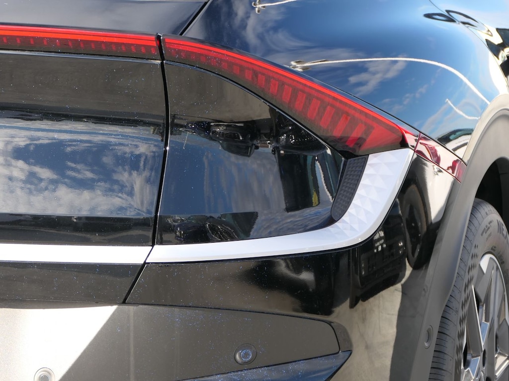 New 2025 Kia EV6 Light SUV