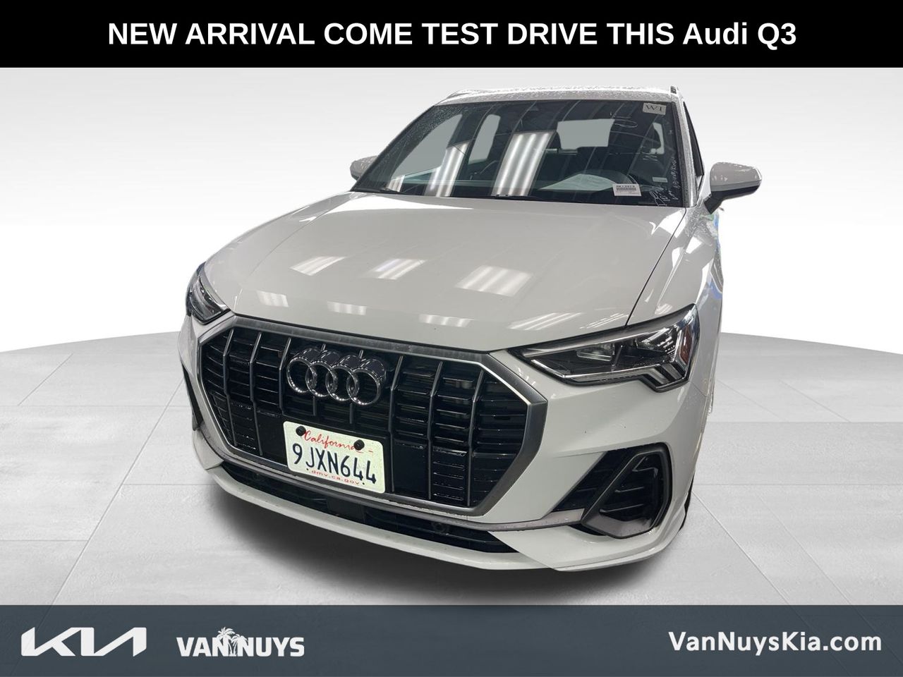 2024 Audi Q3 S line Premium photo 2