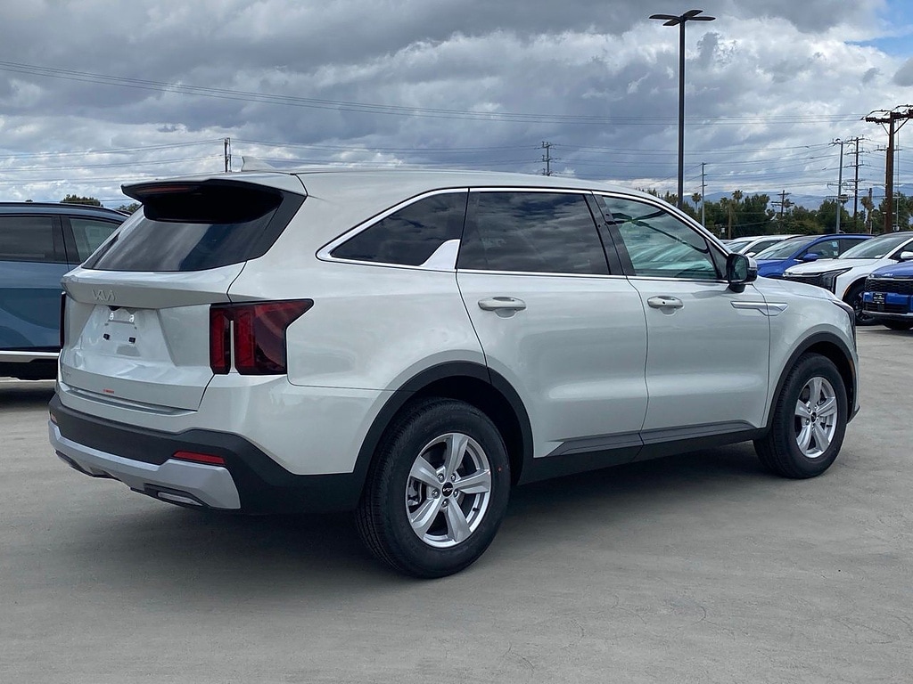 New 2026 Kia Sorento LX SUV
