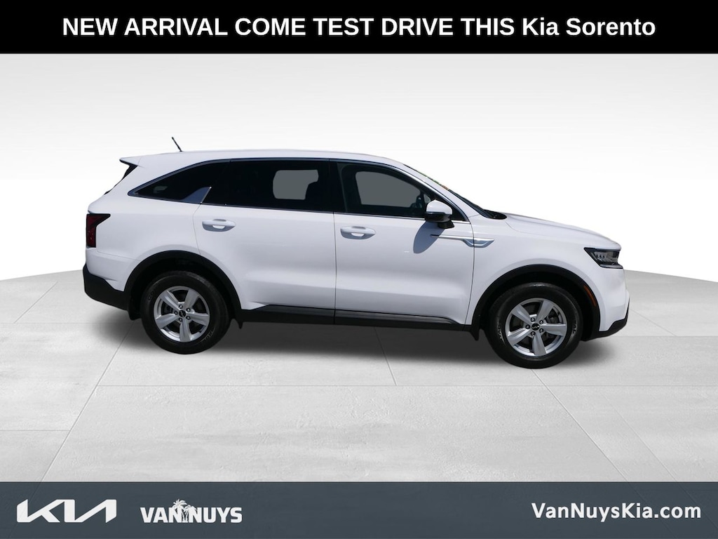 Used 2023 Kia Sorento LX SUV
