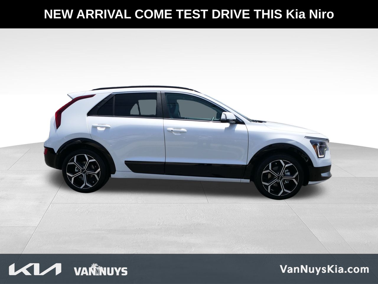 Used 2024 Kia Niro EX Touring with VIN KNDCR3LE7R5147458 for sale in Los Angeles, CA