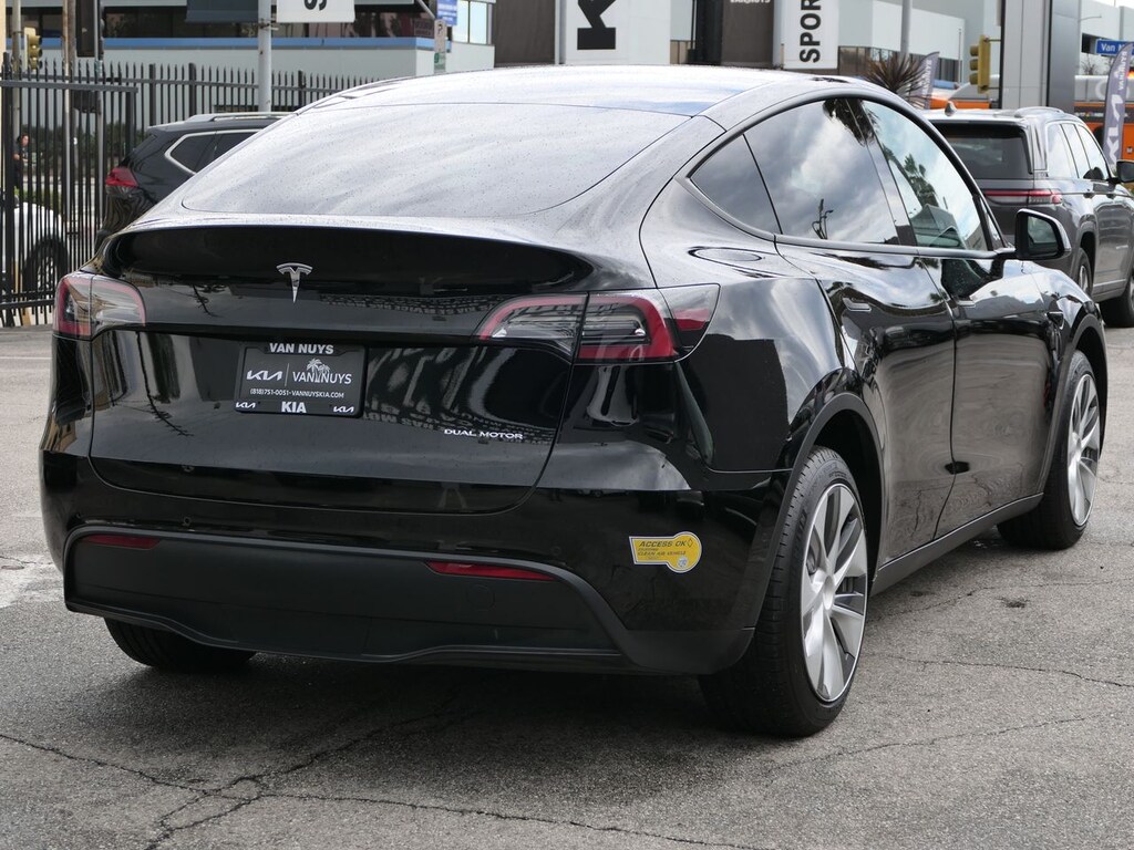 Used 2022 Tesla Model Y Long Range SUV