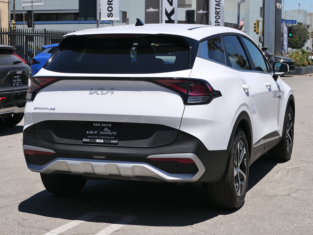Used 2024 Kia Sportage EX SUV