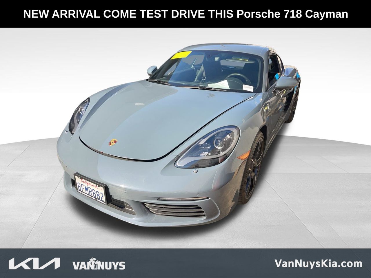 2018 Porsche Cayman Base photo 2