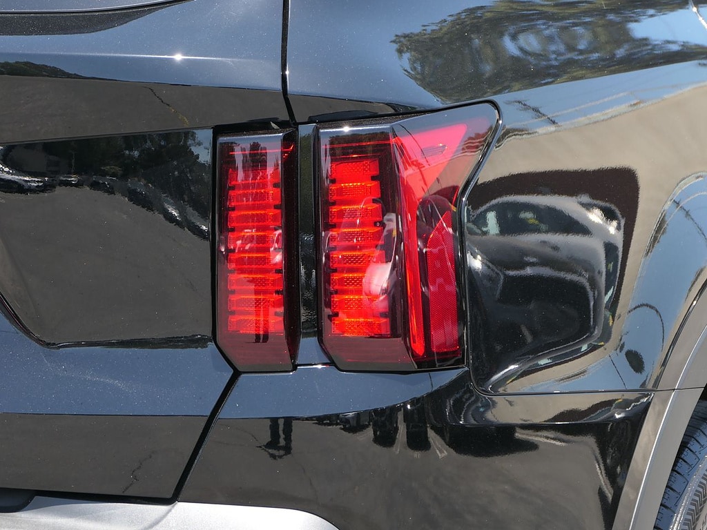 Used 2023 Kia Sorento LX SUV