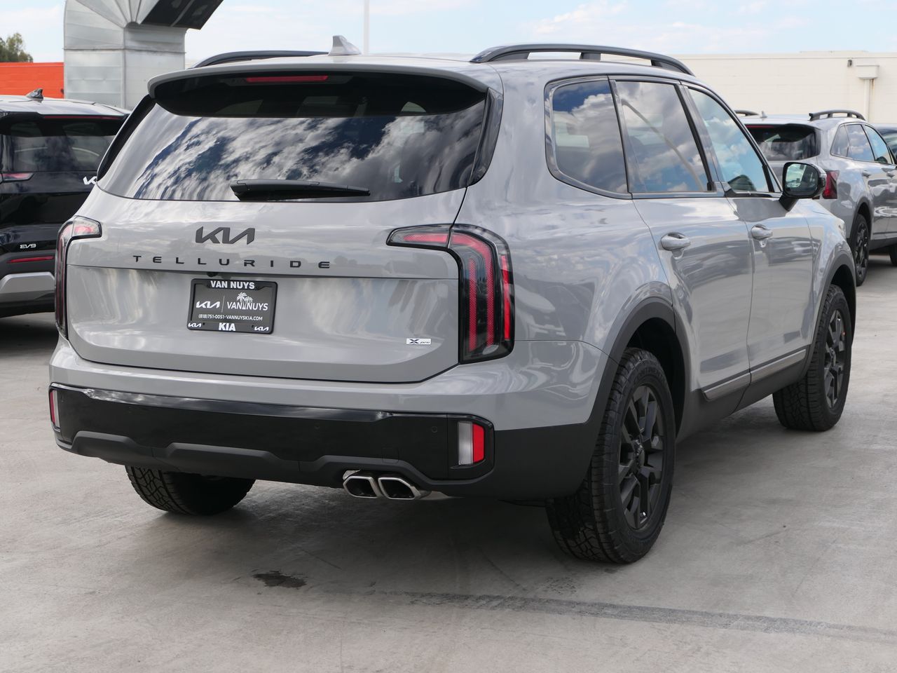 2025 Kia Telluride X-Pro photo 2