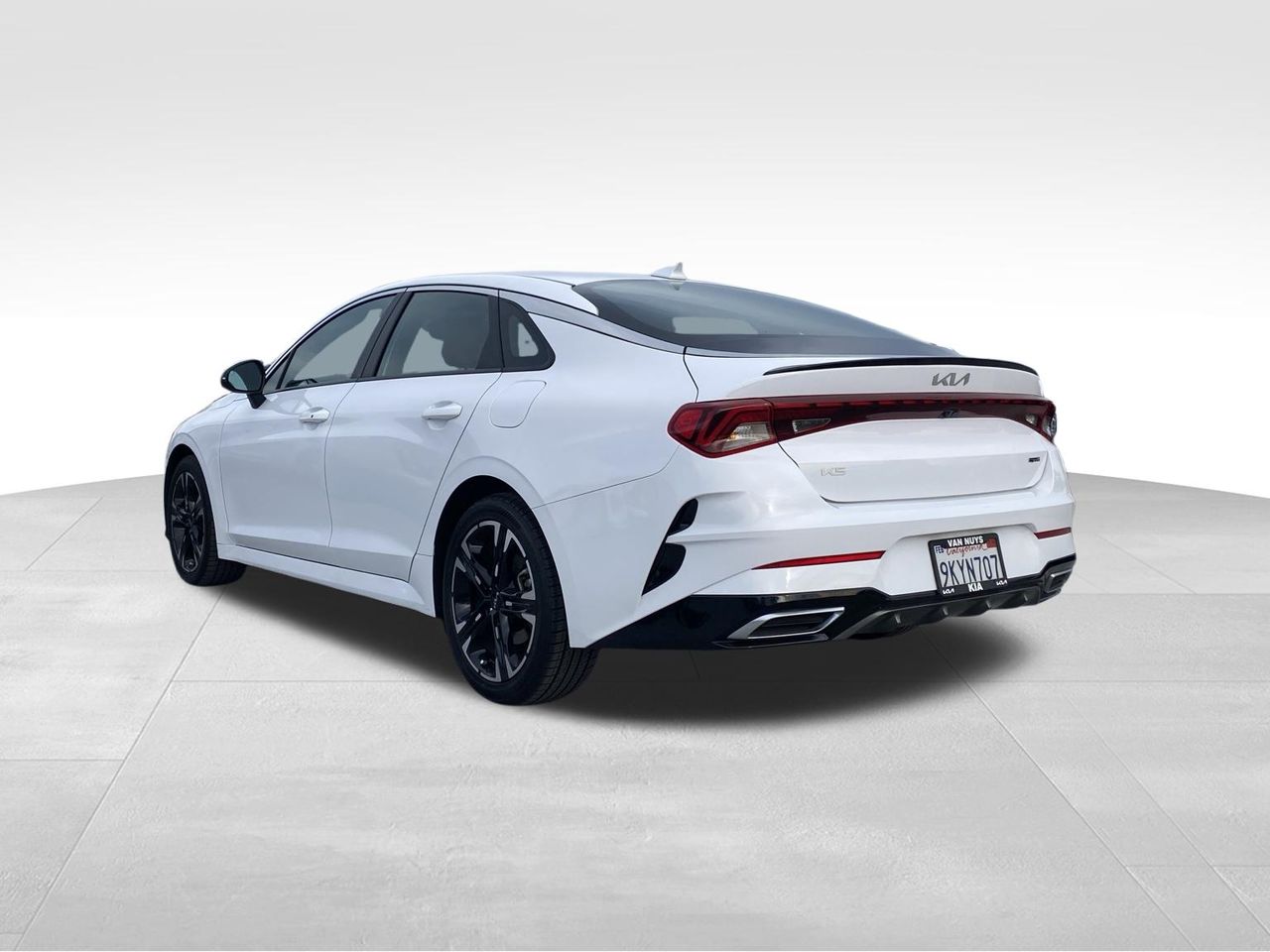 2024 Kia K5 GT-Line photo 5