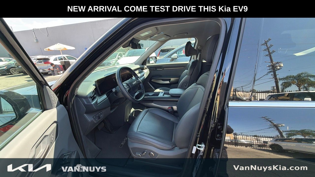 2024 Kia EV9 Light Long Range photo 3