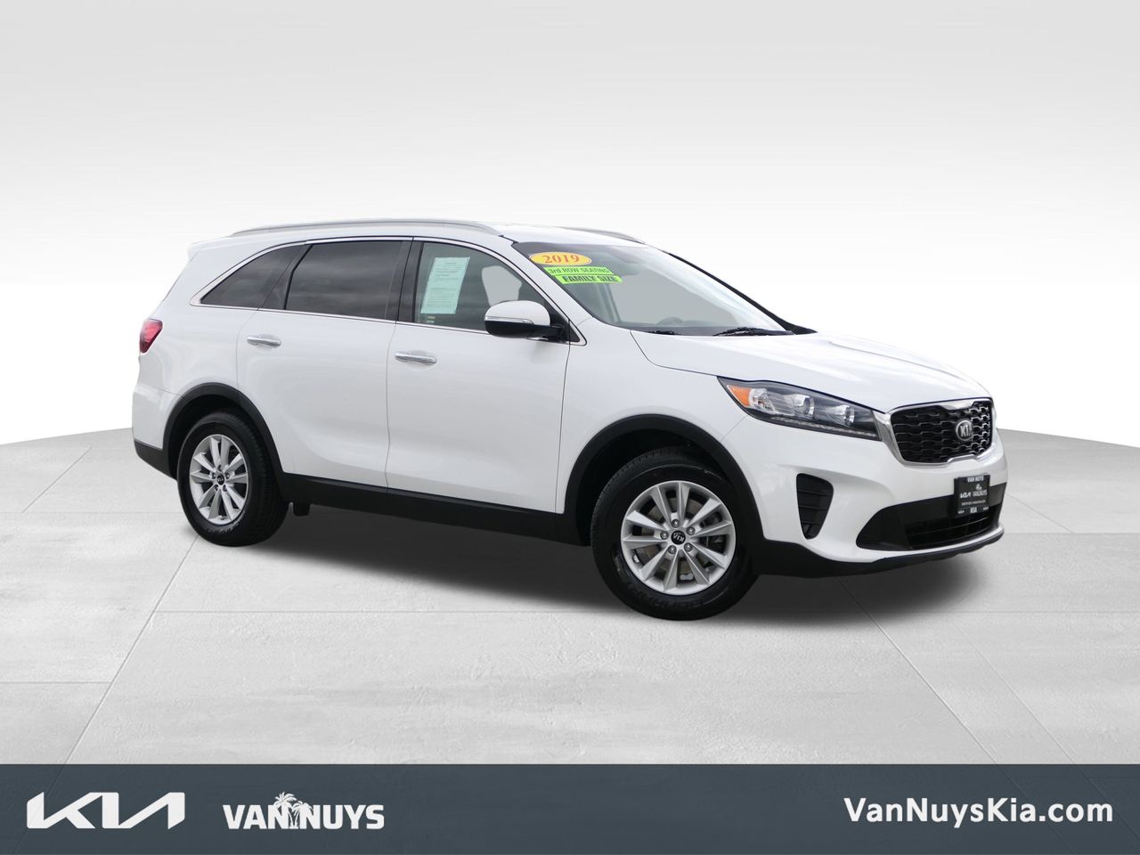 2019 Kia Sorento LX AT's photo