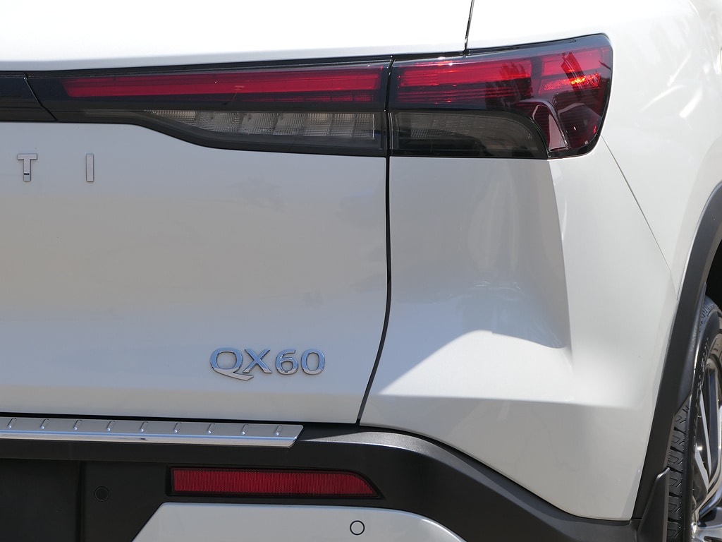 Used 2022 INFINITI QX60 SENSORY SUV