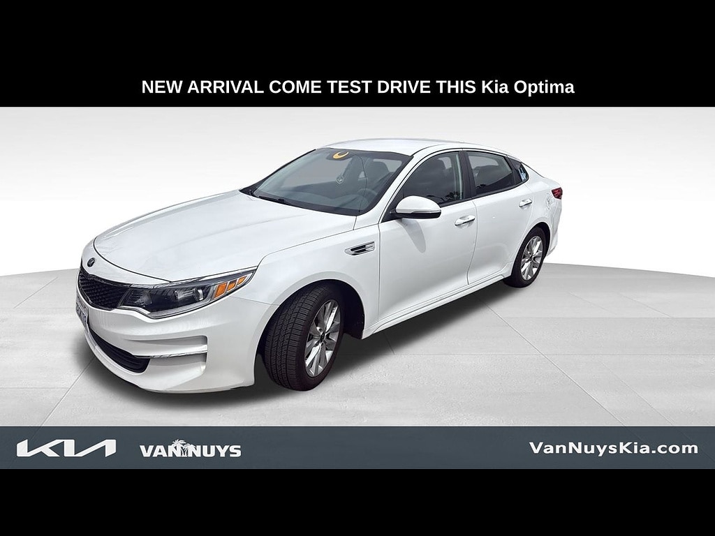 2016 Kia Optima LX AT's photo