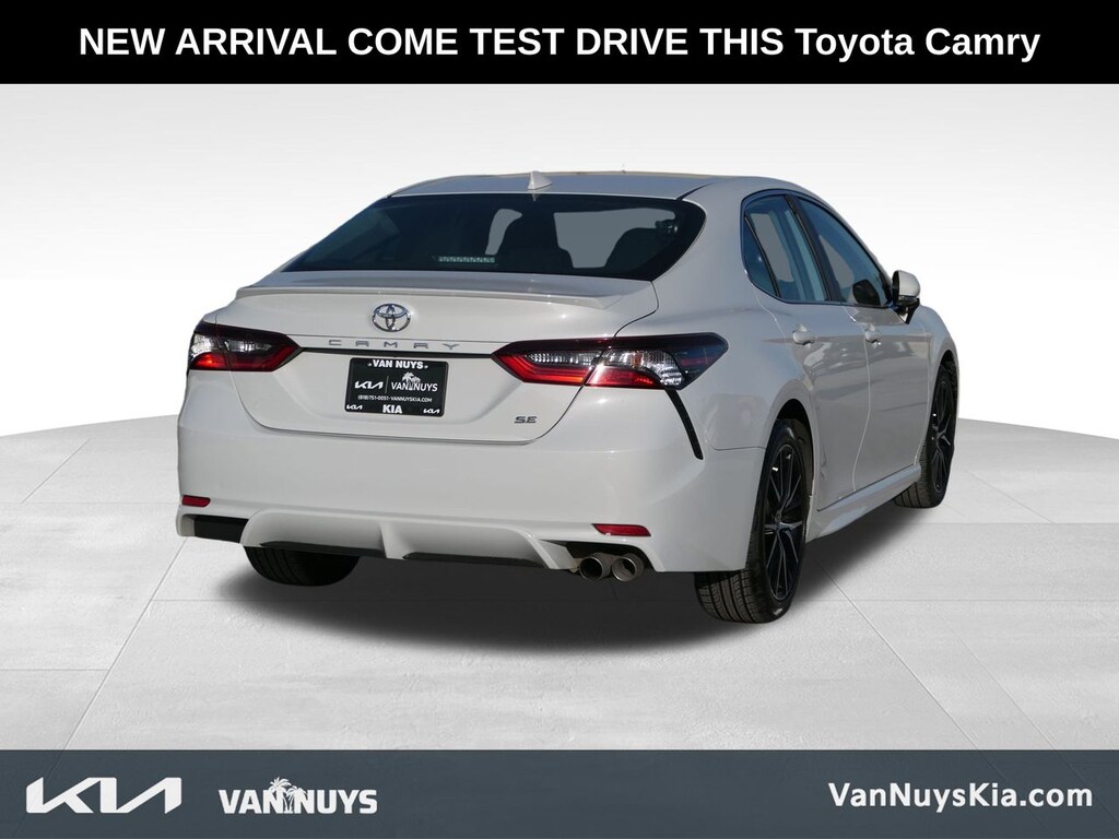 Used 2023 Toyota Camry SE Sedan