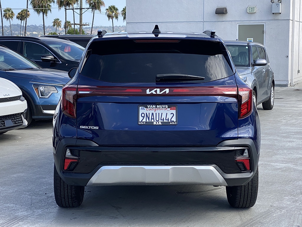 Used 2024 Kia Seltos EX SUV