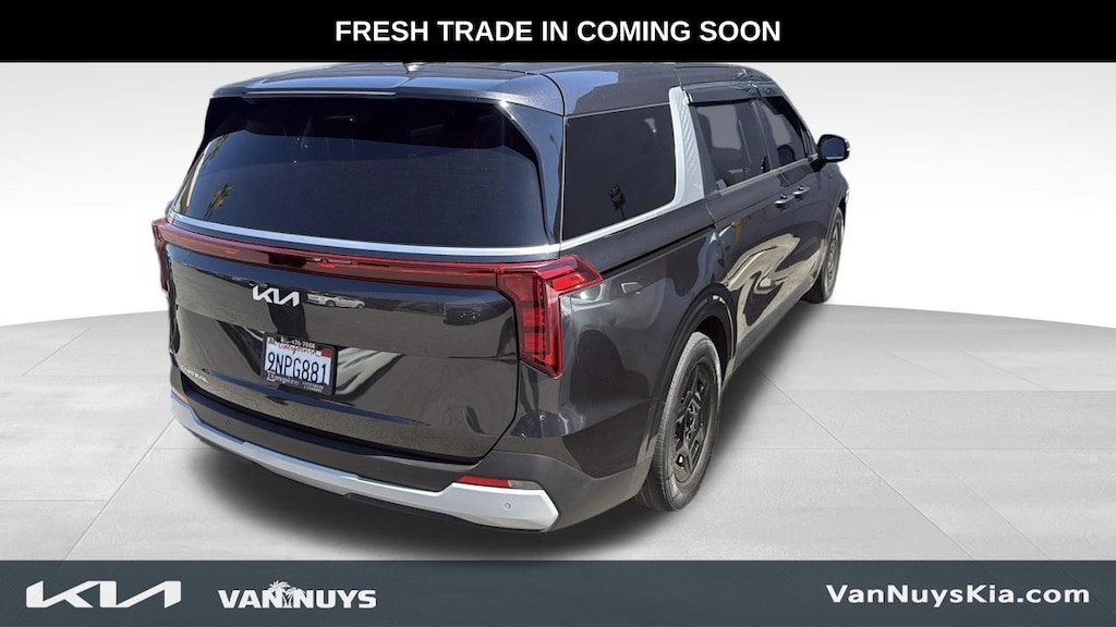 Used 2025 Kia Carnival LXS Van Passenger Van