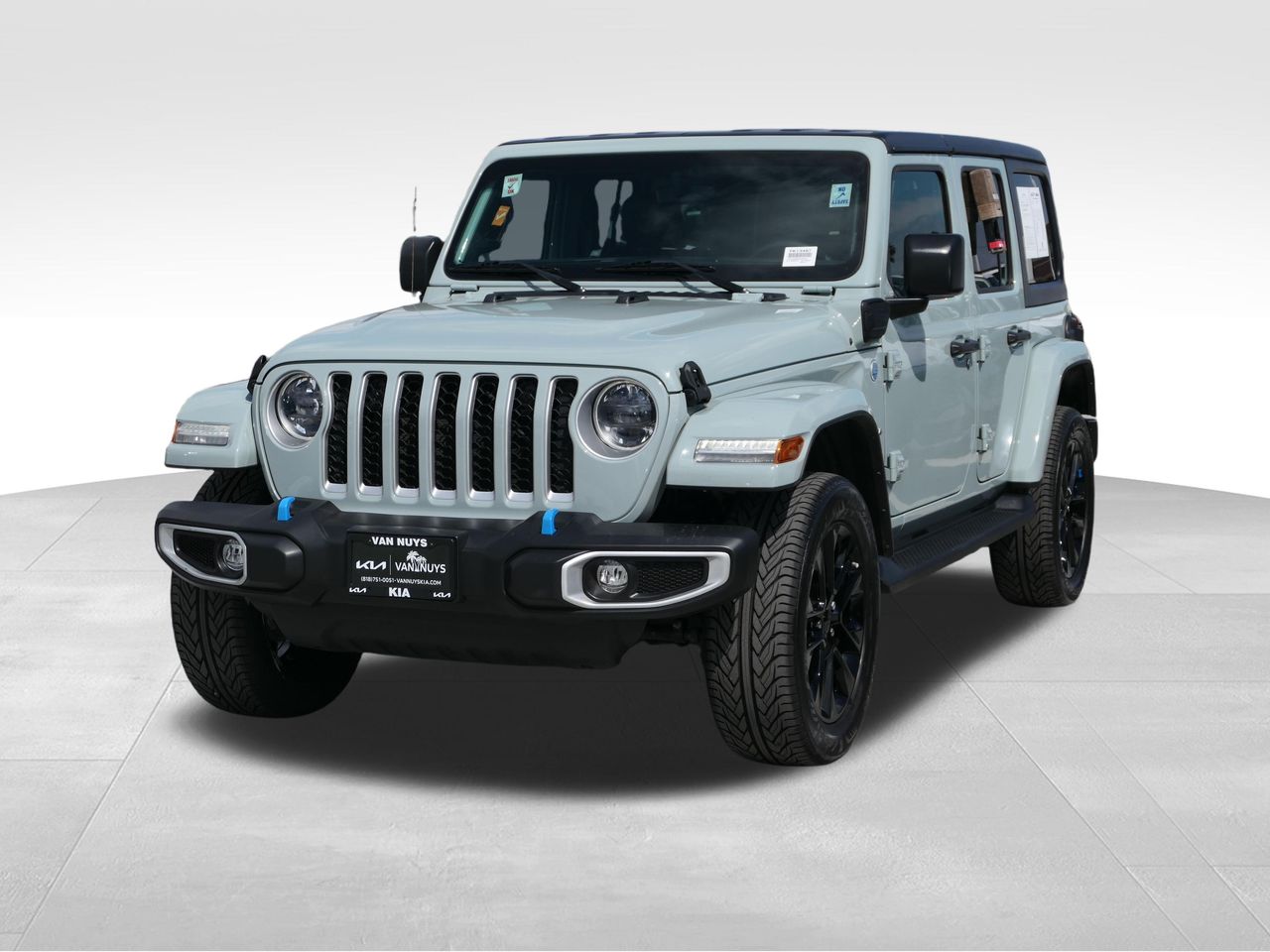 2023 Jeep Wrangler Sahara 4xe photo 6